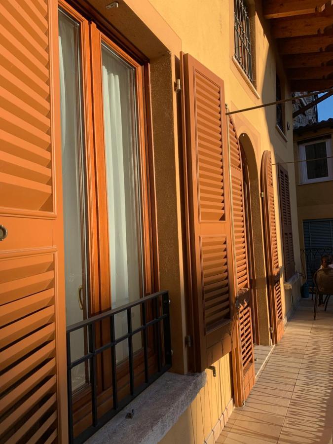 Palazzo Teatro Vecchio-Holiday Suites Salo Exterior photo
